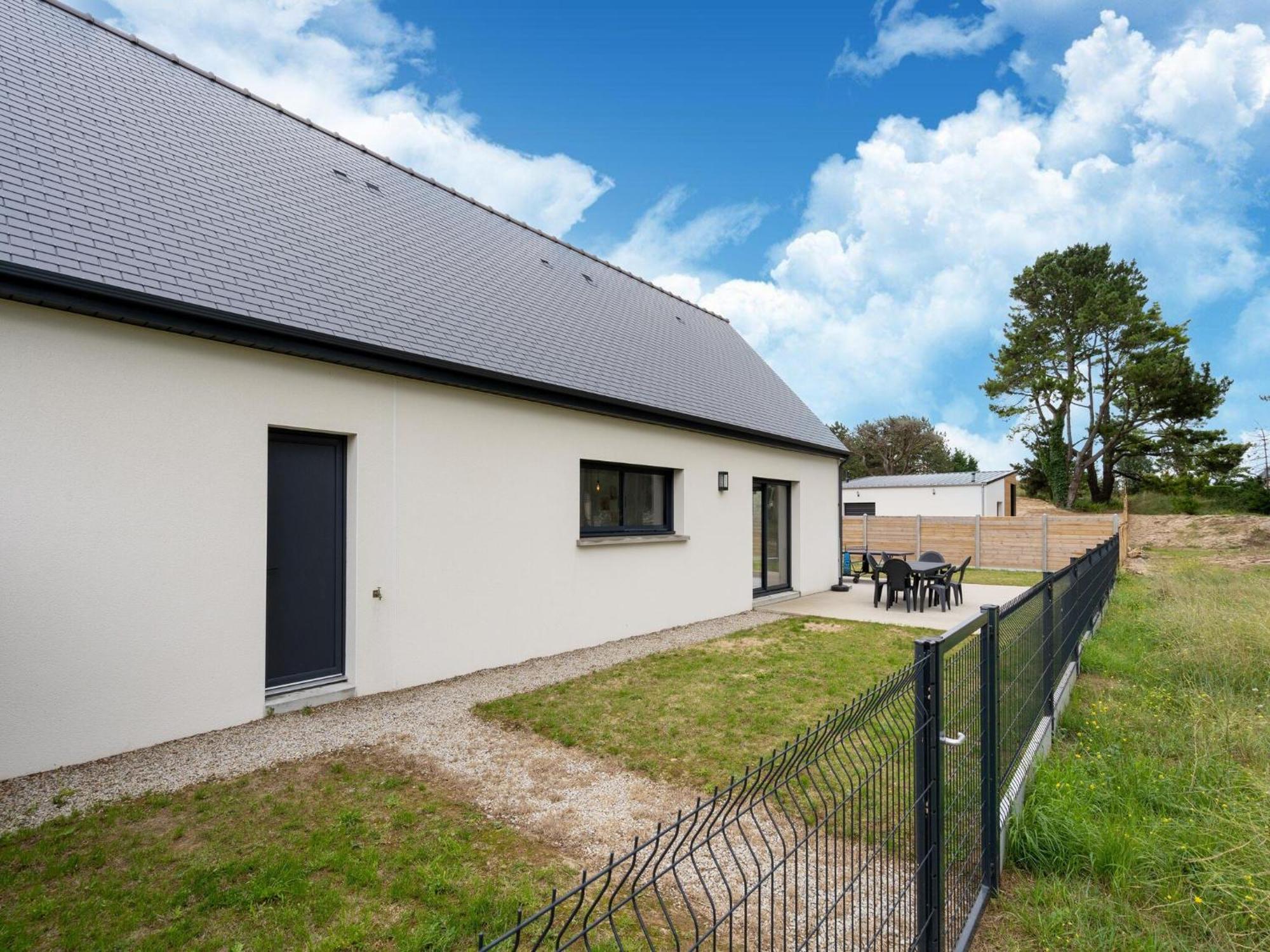 Attractive Holiday Home Near The Normandy Beach Saint-Germain-sur-Ay ภายนอก รูปภาพ